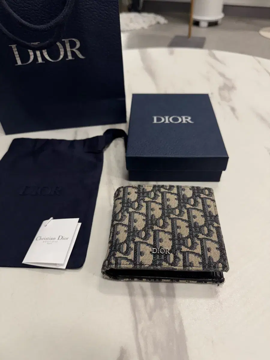 未使用品 Christian Dior 大判 シルクスカーフ